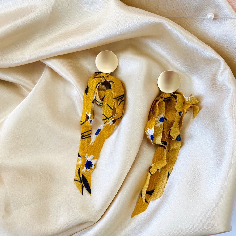 Floral Fabric Ribbon Earrings Metal Stud - Picture 9 of 12